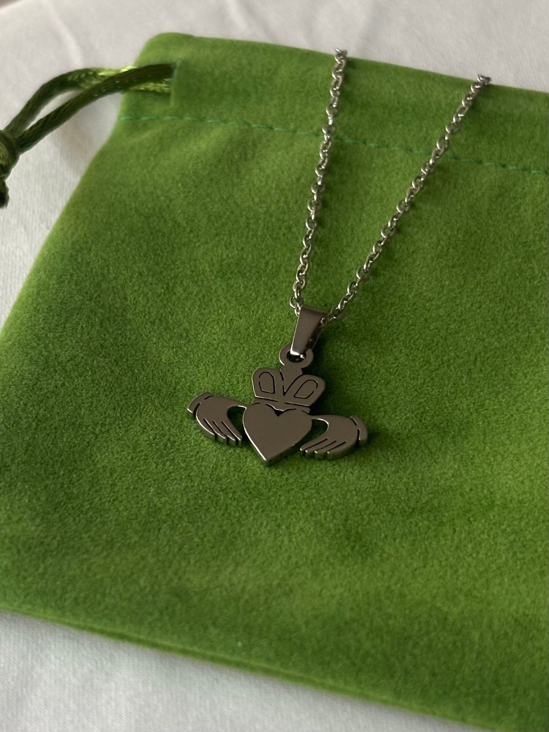 Claddagh necklace Silver