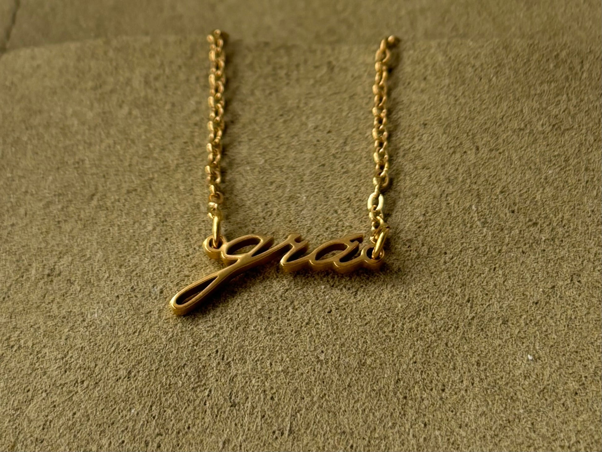 Grá necklace gold