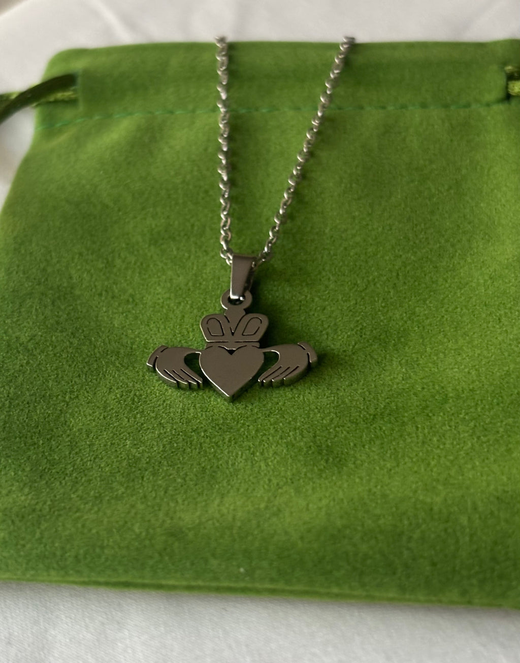 Claddagh necklace Silver