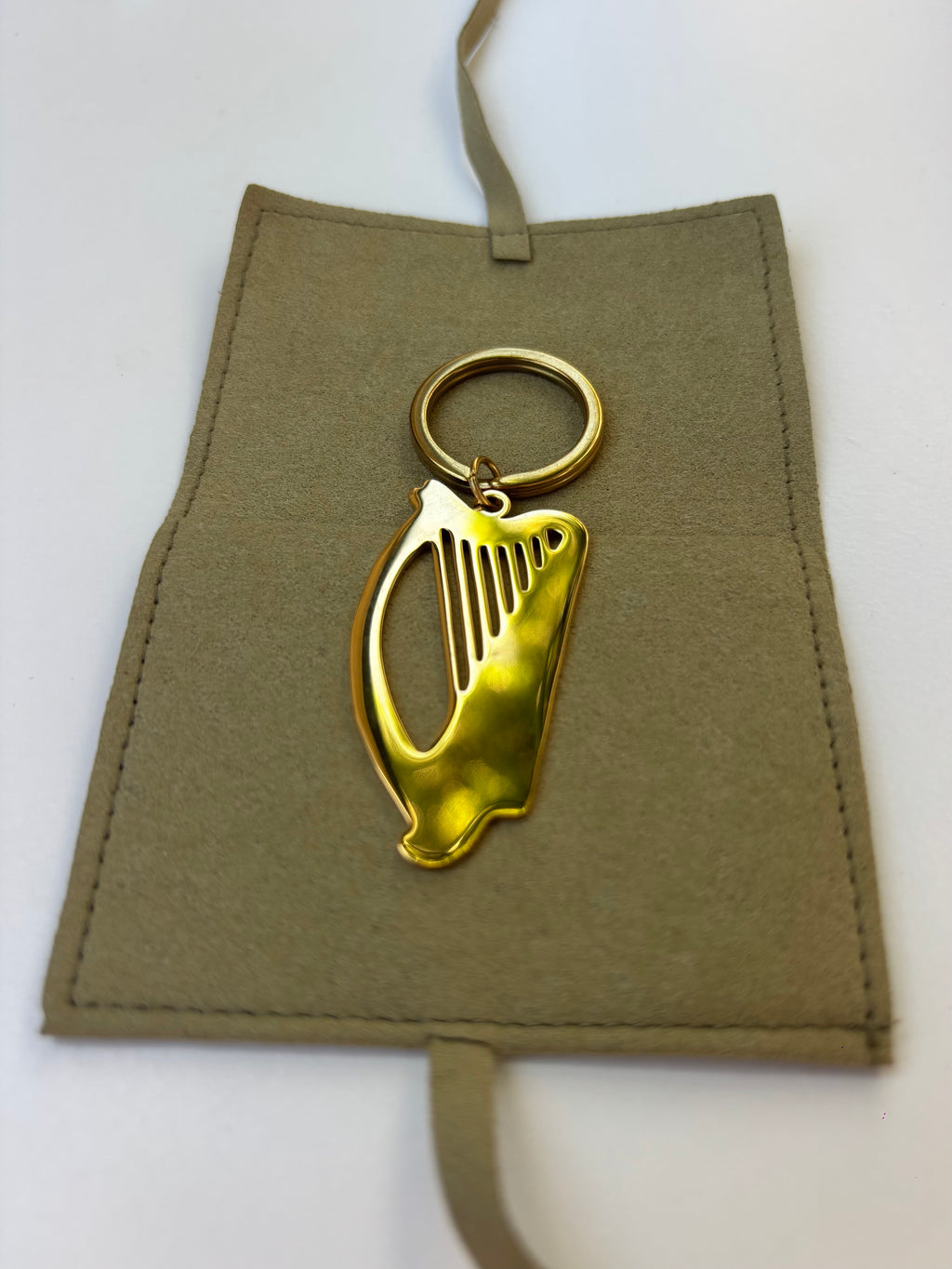 Harp key ring