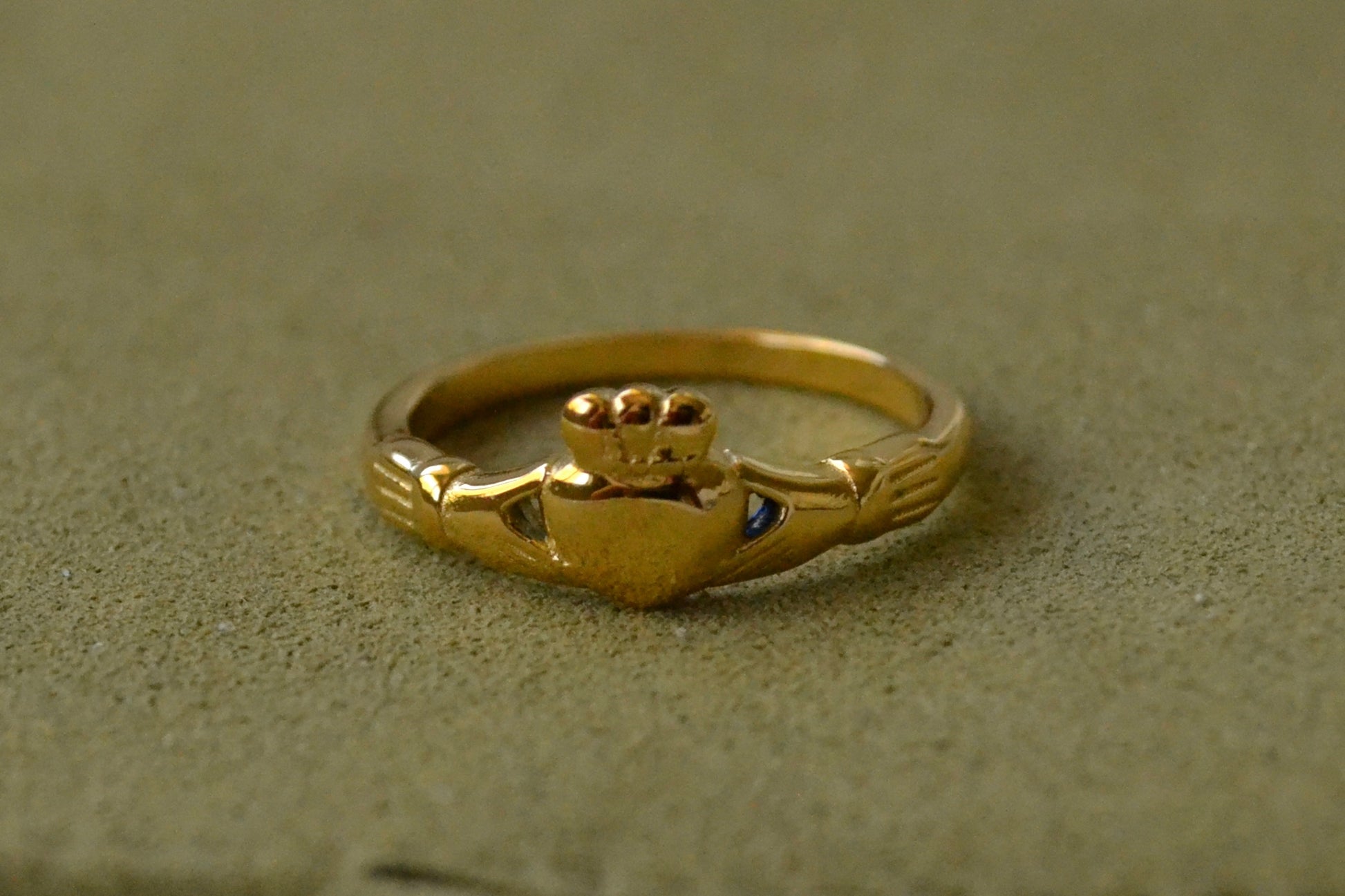 Gold Claddagh ring
