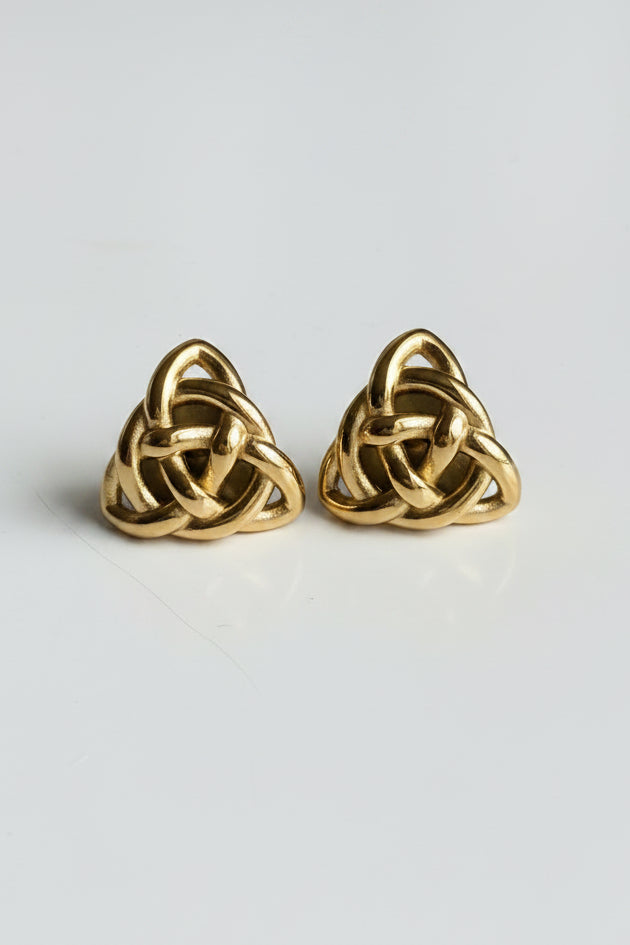 Trinity knot Earrings Gold