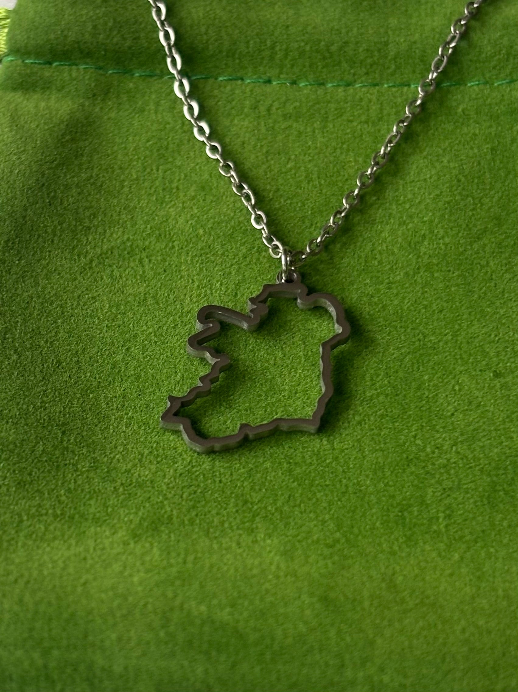 Simply Eiré silver
