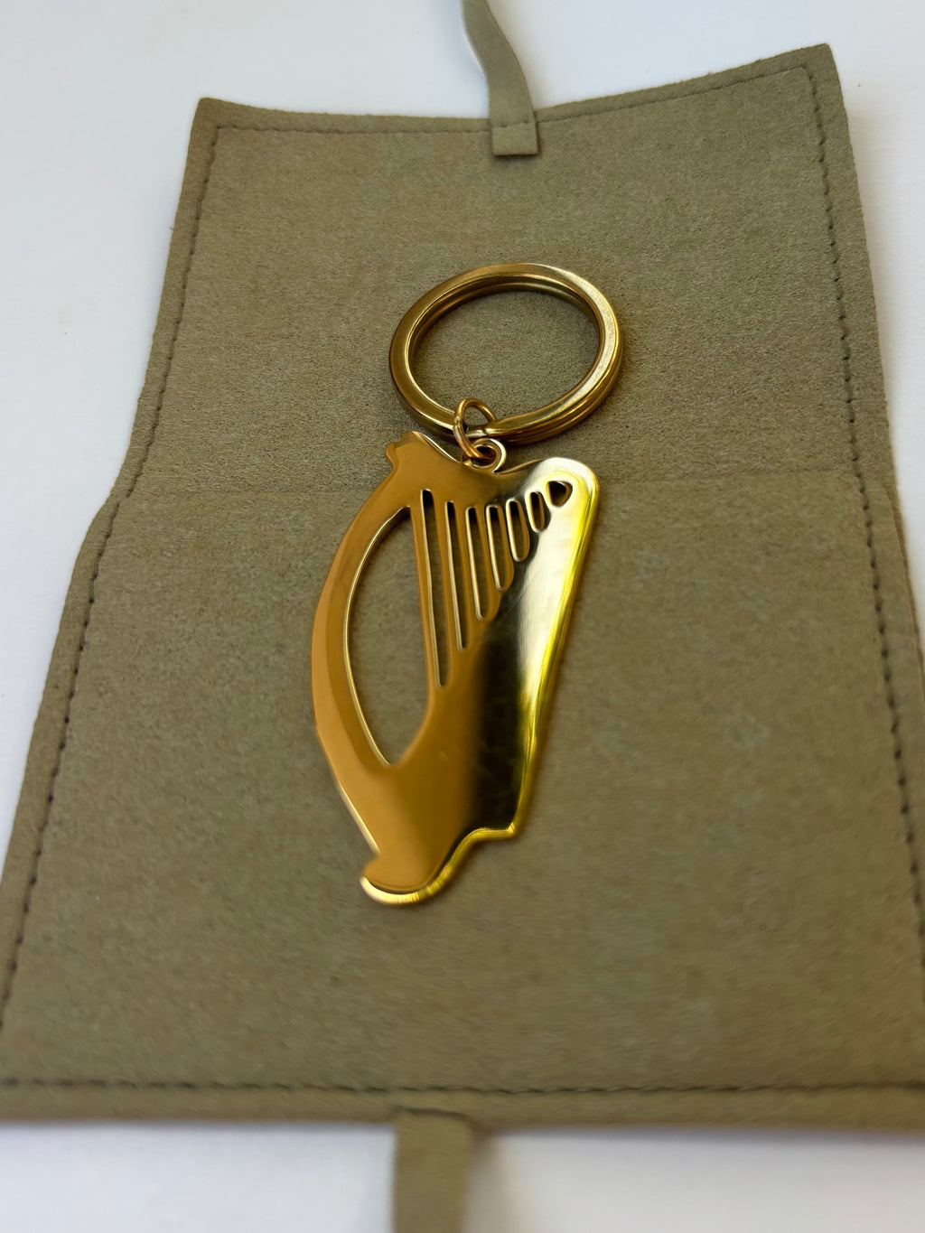 Harp key ring