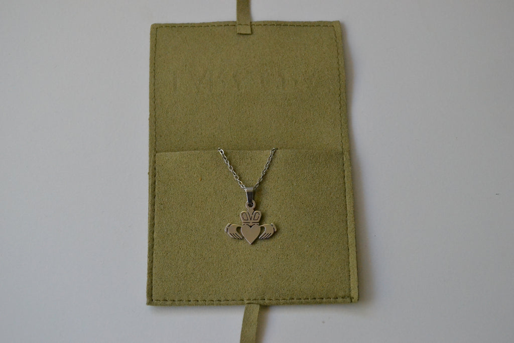 Claddagh necklace Silver