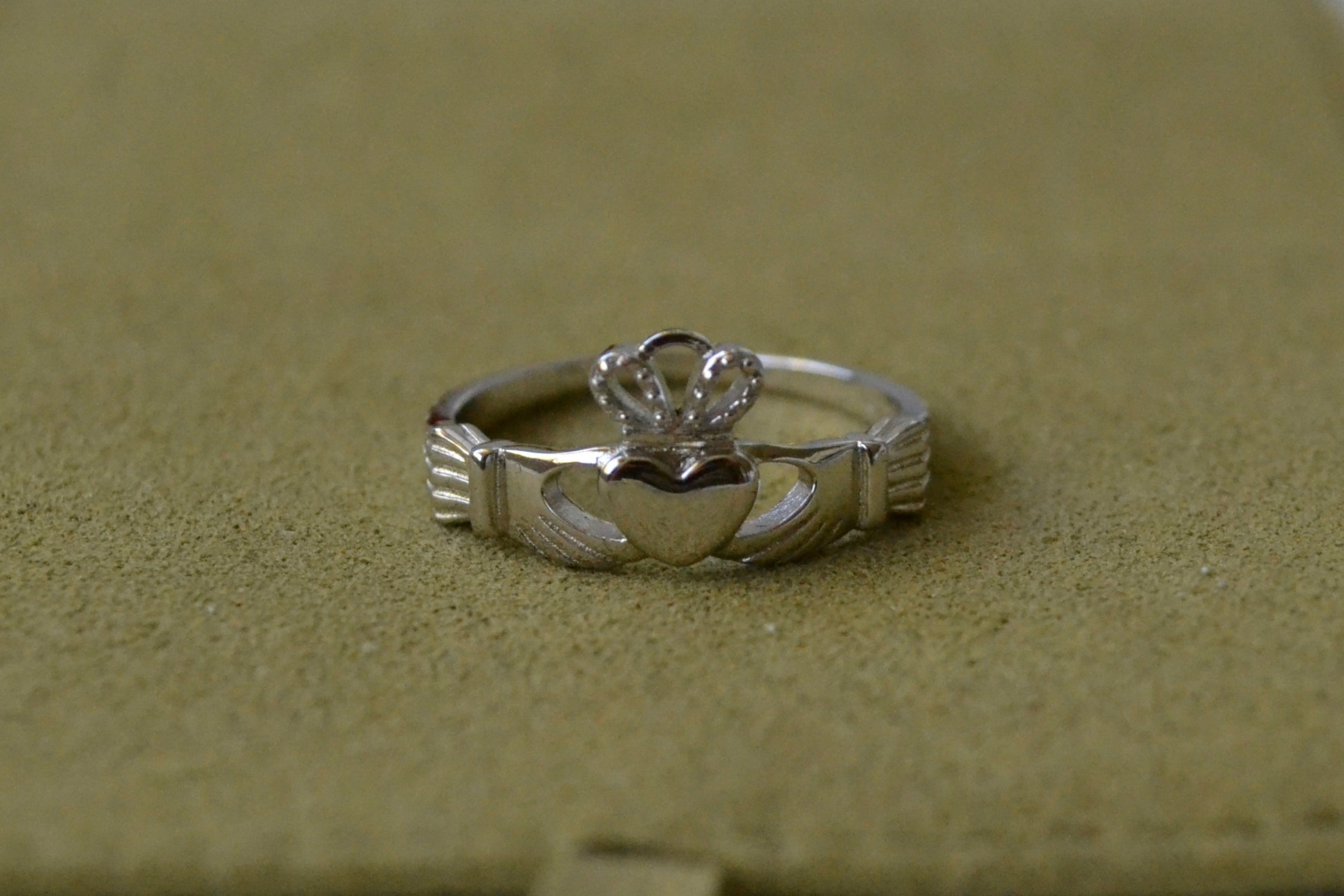 Silver cladding ring