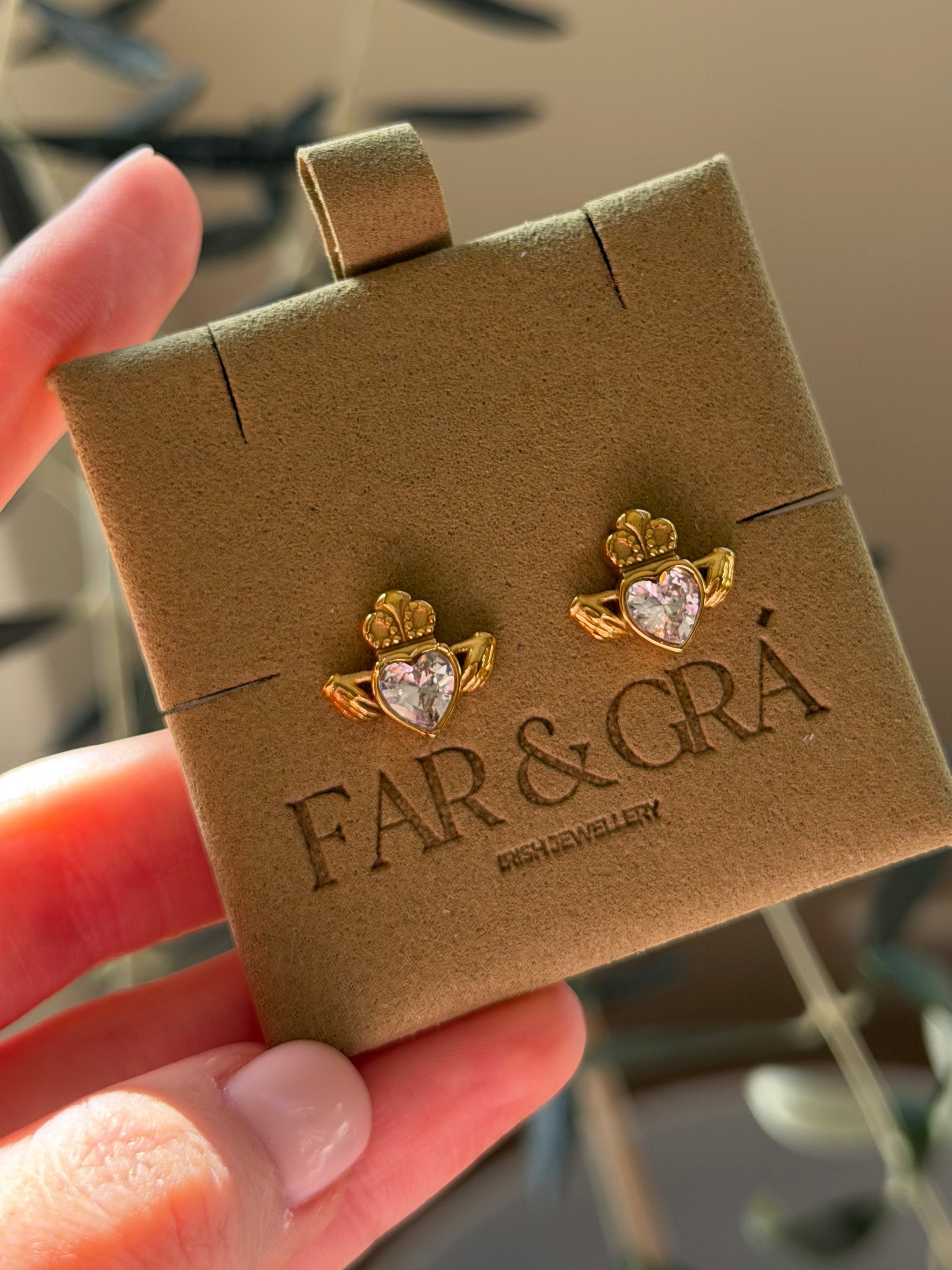 Claddagh studs