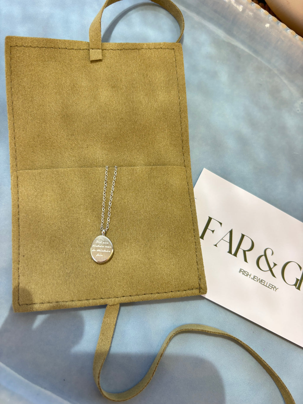 Tinteán necklace silver